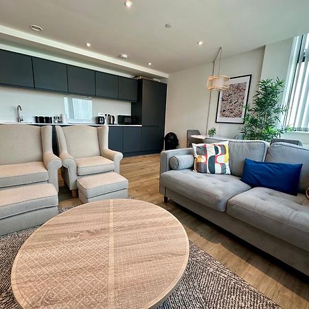 Lovely 1 Bed Apartment - Old Trafford Манчестер Екстер'єр фото