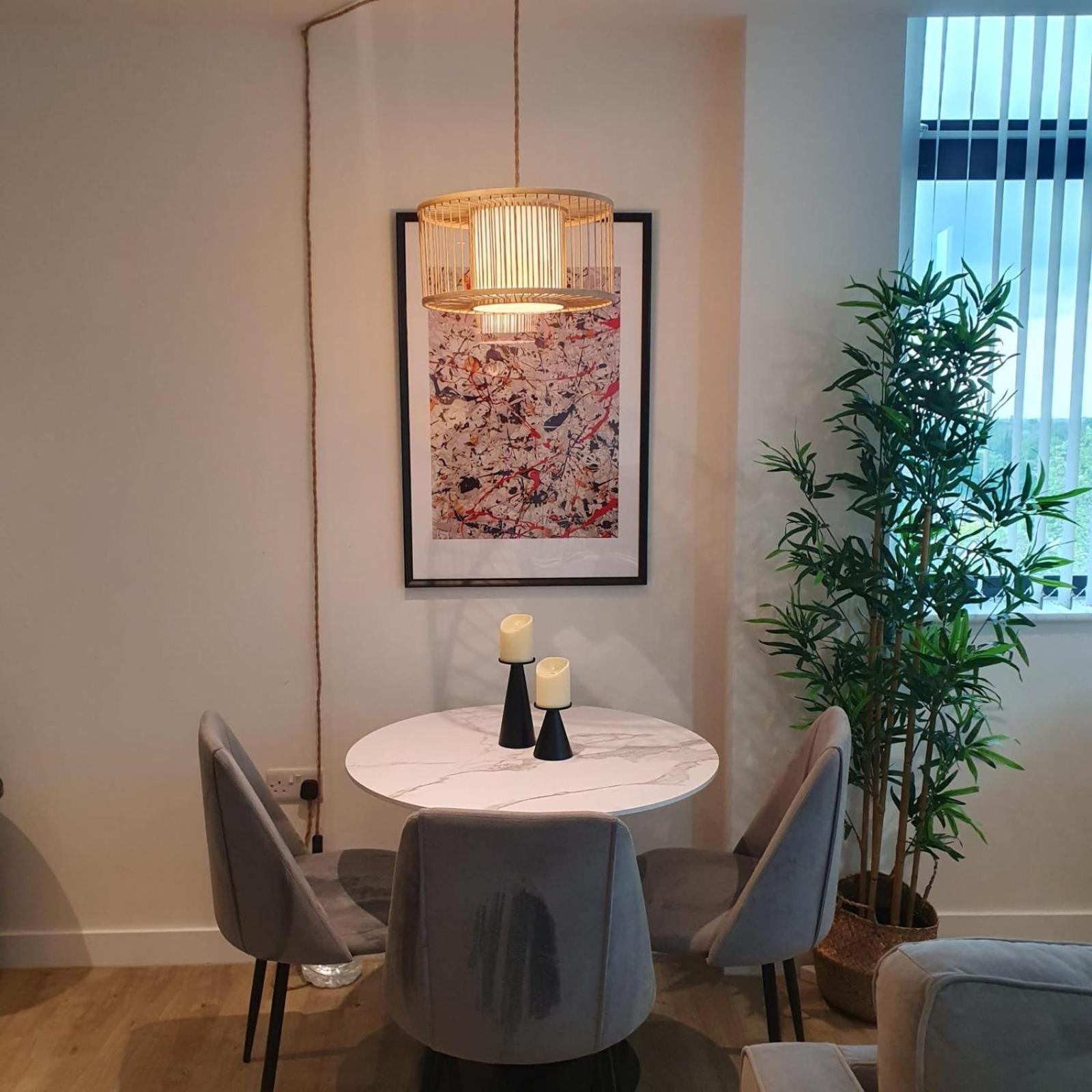Lovely 1 Bed Apartment - Old Trafford Манчестер Екстер'єр фото
